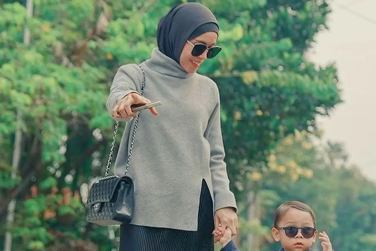 Video Tangisan Lesti Bikin Gempar, Ternyata Air Mata Bahagia Menyambut Shopee Live Perdananya!