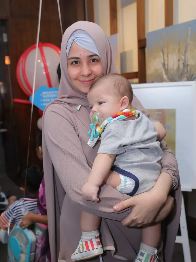 [Bintang] Risty Tagor dan Arka