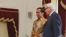 Pertemuan Presiden Jokowi dan Menlu Jerman Frank Walter Steinmeier membahas penguatan kerja sama bilateral Indonesia-Jerman bidang ekonomi, diplomatik, dan kesehatan di Istana Merdeka, Jakarta, Senin (3/11/2014). (Liputan6.com/Herman Zakharia)
