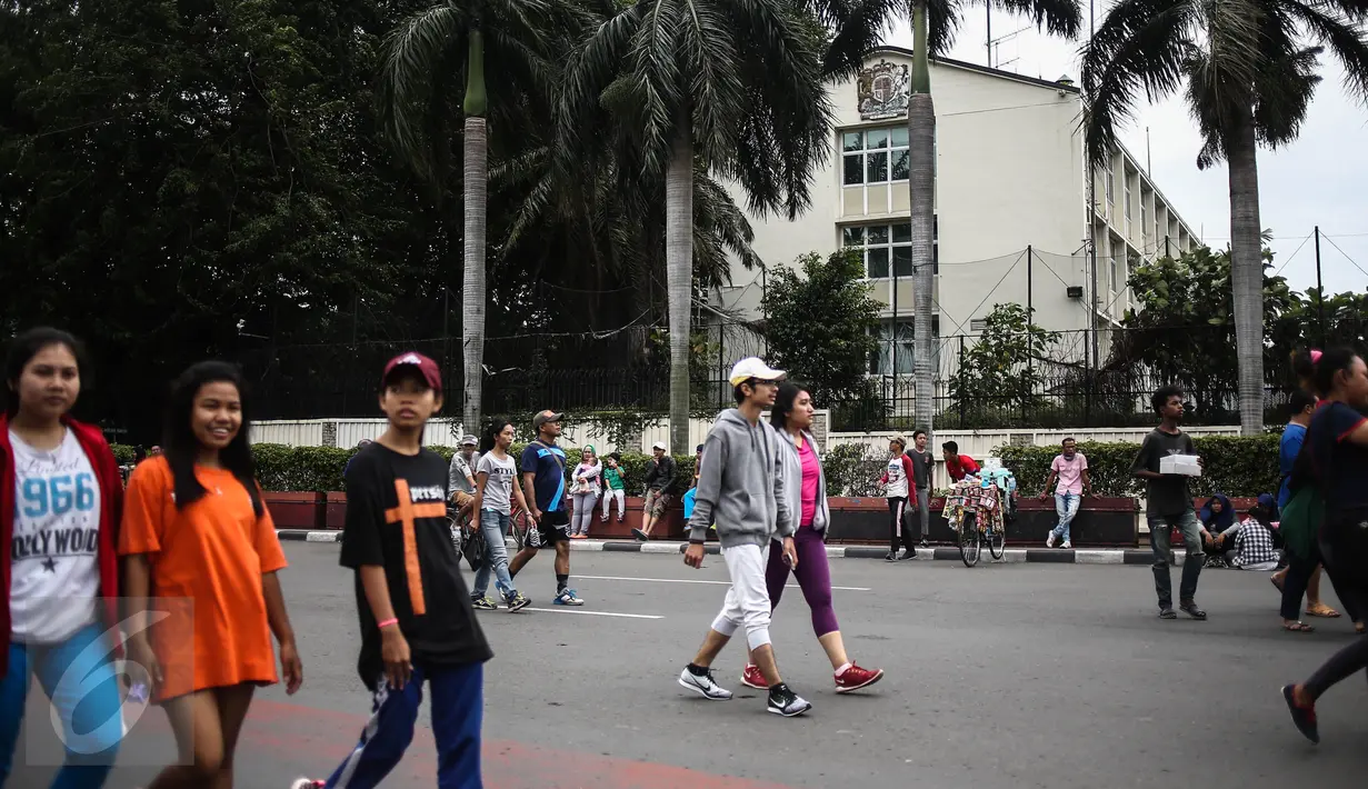Suasana tampak depan eks Kedubes Inggris di Jakarta, Minggu (25/12). Pelaksana Tugas (Plt) Gubenur DKI Jakarta Sumarsono menegaskan status kejelasan tanah eks Kedutaan Besar (Kedubes) Inggris adalah milik pemerintah pusat. (Liputan6.com/Faizal Fanani)