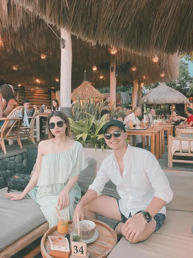 6 Potret DJ Katty Butterfly dan Aiman Ricky saat Liburan Bersama, Curi Perhatian