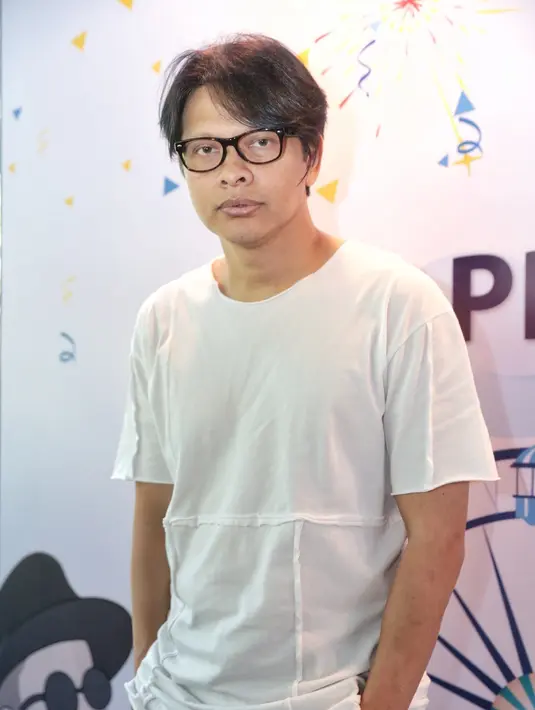 Tidak hanya grup musik era 90-an. Pada acara itu juga akan tampil beberapa penyanyi solo, dan grup musik masa kini. Ini untuk memberikan nuansa berbeda pada acara tersebut. (Adrian Putra/Bintang.com)