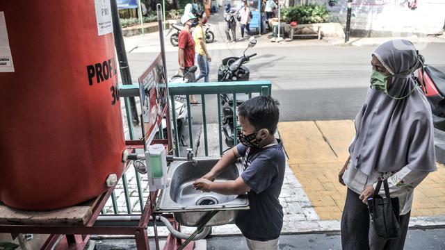 FOTO: Imunisasi Anak Sekolah di Masa Pandemi COVID-19