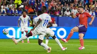 John McGinn (7) dari Skotlandia mencetak gol pertama timnya selama pertandingan Grup C Piala Dunia 2026 antara Haiti dan Skotlandia di Foxborough, Mass., dekat Boston, Minggu, 14 Juni 2026. (AP Photo/Martin Meissner)