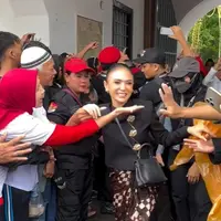 Yuni Shara ditarik fans [Instagram/yunishara36]