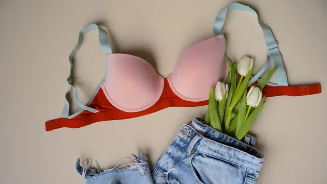 Selain ukuran, memilih jenis bra yang sesuai dengan aktivitas juga penting.