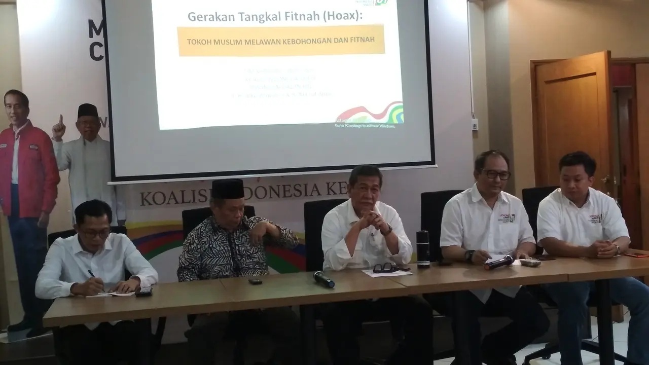 Tim Kampanye Nasional (TKN) Jokowi-Ma'ruf Amin menggelar acara Gerakan Tangkal Fitnah (Hoaks). (Merdeka.com)