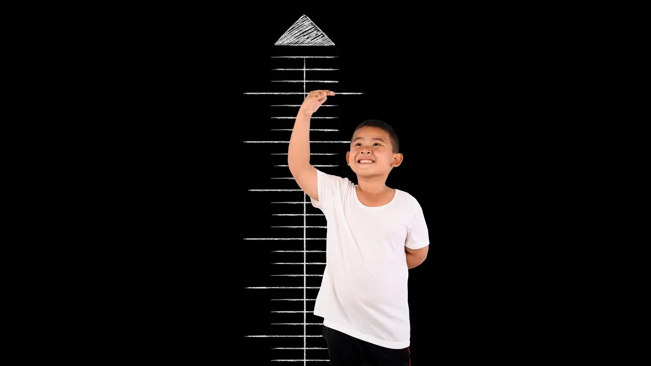 Tidak Cuma Minum Susu, Ini Cara Memaksimalkan Pertumbuhan Tinggi Anak Sejak Dini - Cover