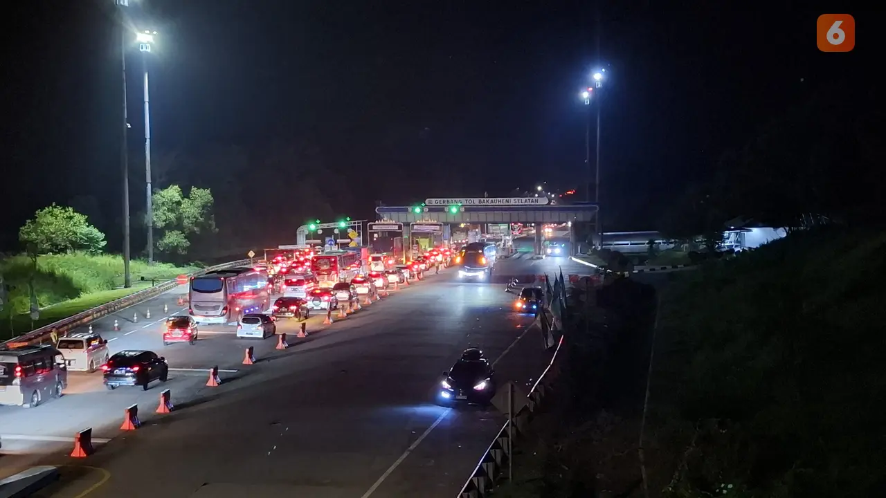 Pintu masuk Tol Pelabuhan Bakauheni, Lampung Selatan. Foto : (Liputan6.com/Ardi).