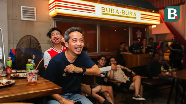 Foto: Pesta Kemenangan Fans Arsenal saat Roaring Night Liga Inggris, The Gunners Cetak Gol Setengah Lusin Tanpa Balas