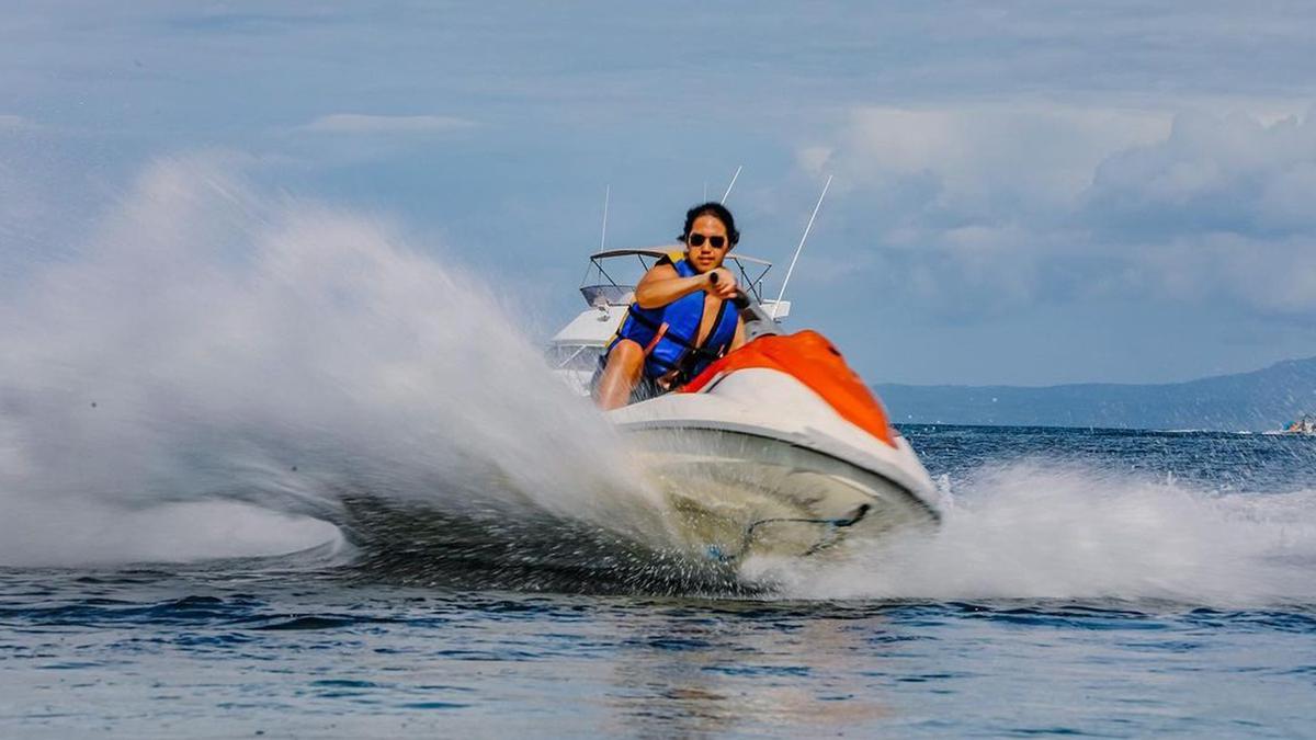 FOTO: Menang Tinju Lawan Winson Reynaldi, Ini Deretan Olahraga El Rumi ...