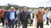 Menteri Koordinator Bidang Kemaritiman dan Investasi (Menko Marves) Luhut Binsar Pandjaitan kembali berkunjung di Taman Sains dan Teknologi Herbal dan Hortikultura (TSTH2) di Kabupaten Humbang Hasundutan (Humbahas). (Dok. Kemenko Marves)