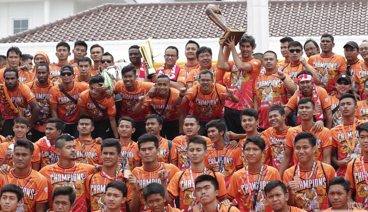 FOTO: Konvoi Persija Jakarta Disambut Gubernur DKI di ...