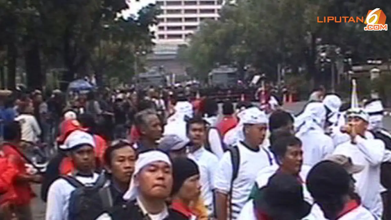 buruh-live-131101c.jpg