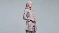 8 Panduan Memilih Atasan Brokat Eksklusif untuk Bawahan Batik Premium 2025 agar Tak Terlihat Tua
