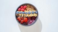 This acai bowl recipe is perfect for a quick and healthy breakfast or treat. (Photo: Eiliv Aceron/Unsplash)