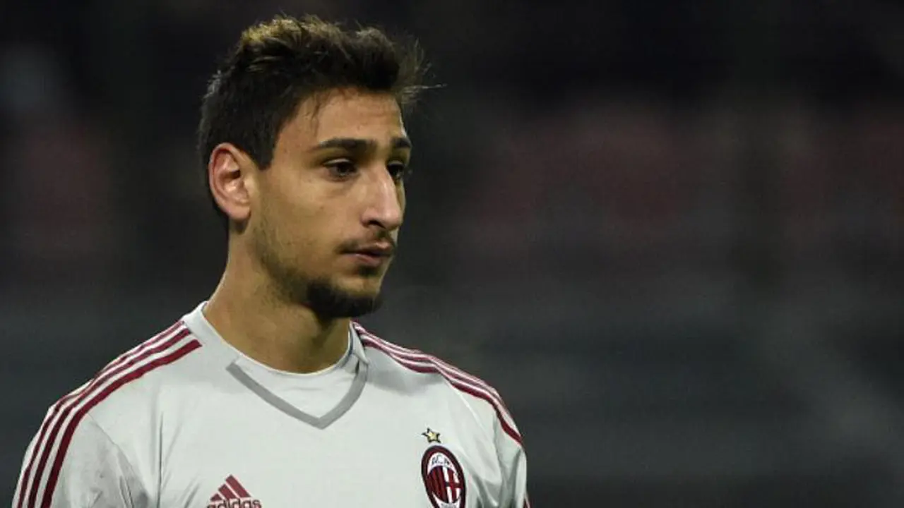 Kiper AC Milan, Gianluigi Donnarumma.