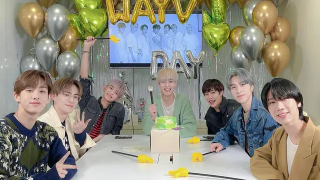 8 Momen Kenangan Lucas dengan Member NCT dan WayV, Resmi Keluar dari Grup