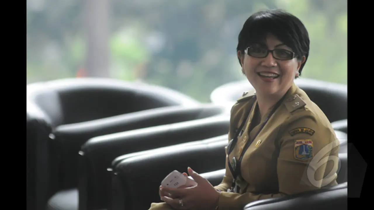 KPK Datangi  Lurah Susan 