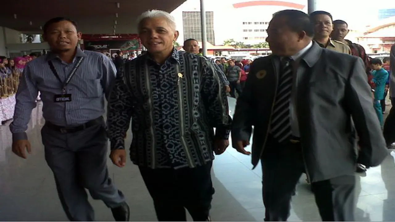 Ketemu Ratusan Kepala Daerah, Hatta Minta Genjot Investasi