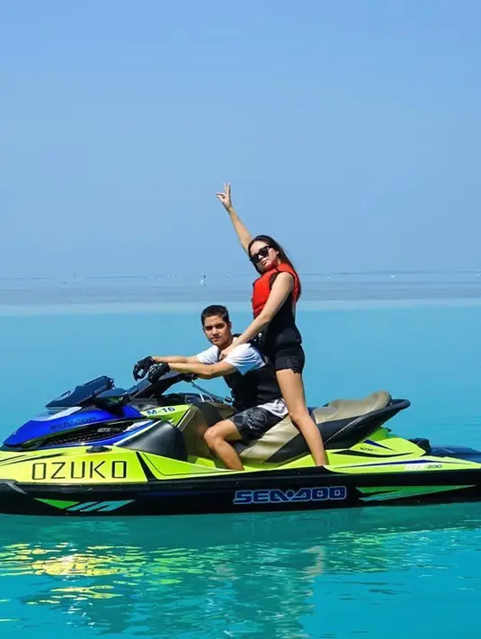 "Sekarang belum (siap) karena masih kuliah, kan belum selesai kuliah, lulus 6 bulan lagi," pungkas Alyssa Daguise. (Instagram/alghazali7)