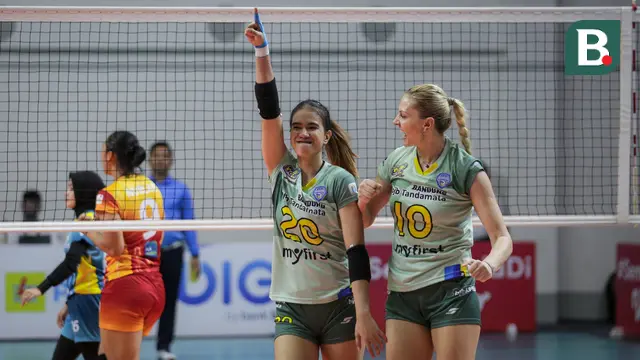 Foto: Aksi Kekasih Bagus Khafi, Shella Bernadetha saat Persembahkan Kemenangan Kedua Bandung BJB Tandamata di PLN Mobile Proliga 2022
