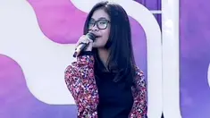 Salshadilla  membawakan lagu Mimpiku dalam acara inBox SCTV (19/04/2014).