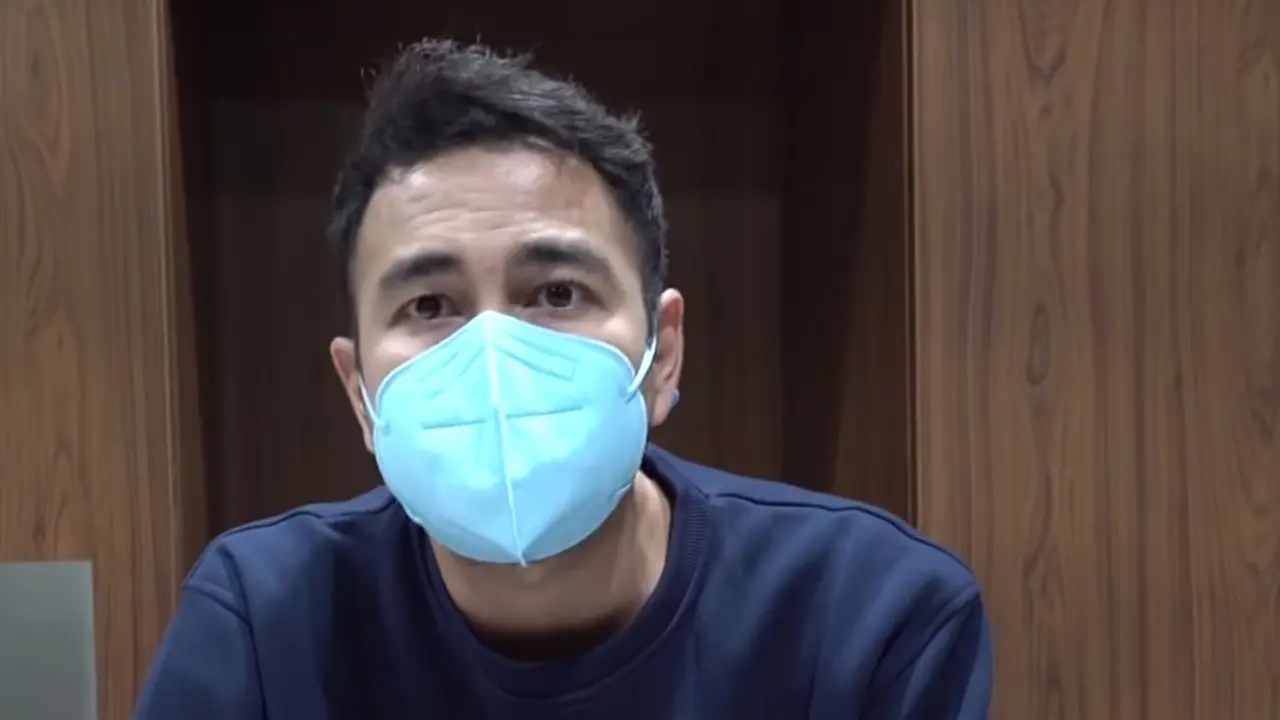 Raffi Ahmad saat membeberkan kronologi isu pesta usai vaksinasi Covid-19 dosis pertama. (Foto: YouTube RANS Entertainment)