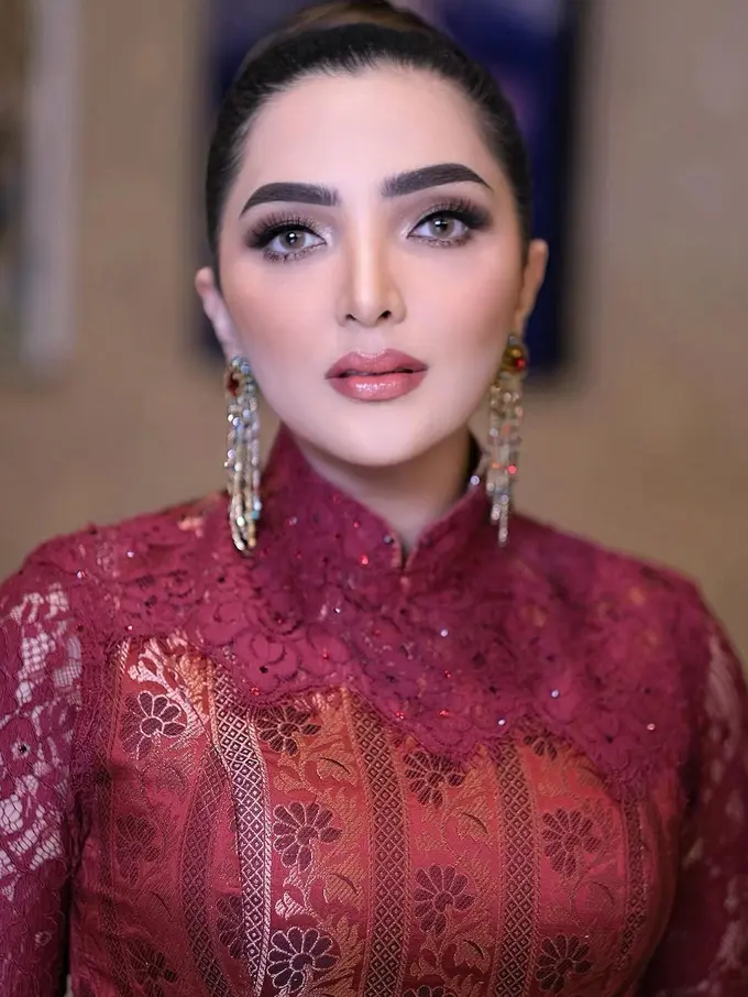 Deretan 8 Artis Cantik Indonesia yang Punya Keturunan Bule, Ada Sandra Dewi hingga Ashanty