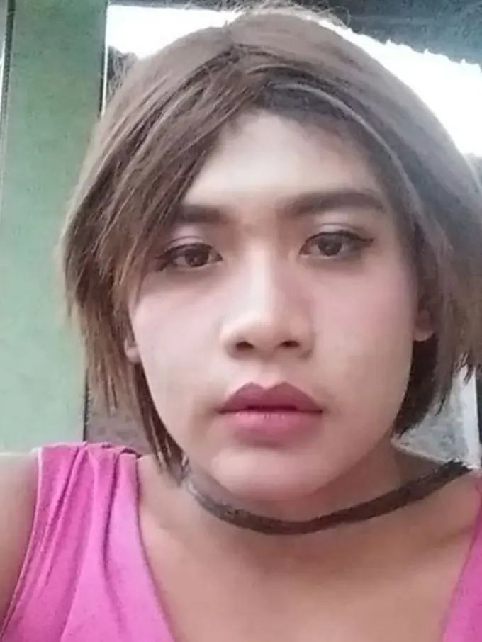 [Bintang] Prancis Juara Piala Dunia 2018, Pria Ini Tepati Nazar dengan Ngepel Alun-alun