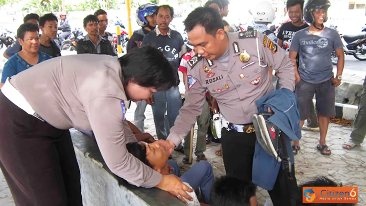 130404ahipnotis1.jpg