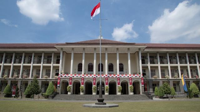 Universitas Gadjah Mada Masuk Daftar Perguruan Tinggi Paling Eksotik di Dunia