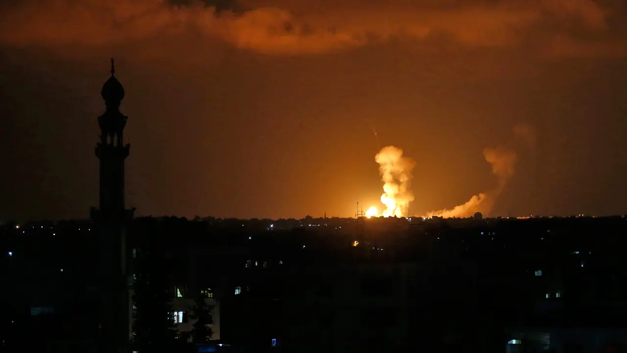 Buru Hamas, Israel Lancarkan Serangan Besar-besaran ke Jalur Gaza