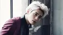 Sebelumnya Jonghyun mengirimkan pesan pada kakaknya yang isinya mirip dengan lirik lagu tersebut. (foto: koreaboo.com)