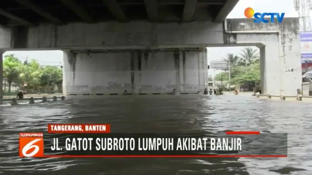 Banjir kiriman ini diduga kuat akibat pendangkalan dan banyaknya sampah di Kali Sabi.