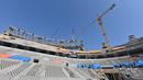 Suasana pembangunan Stadion Lusail di Qatar, Jumat (20/12). Lusail akan menjadi stadion untyuk partai pembuka dan penutup piala dunia 2022 di Qatar. (AFP/Giuseppe Cacace)
