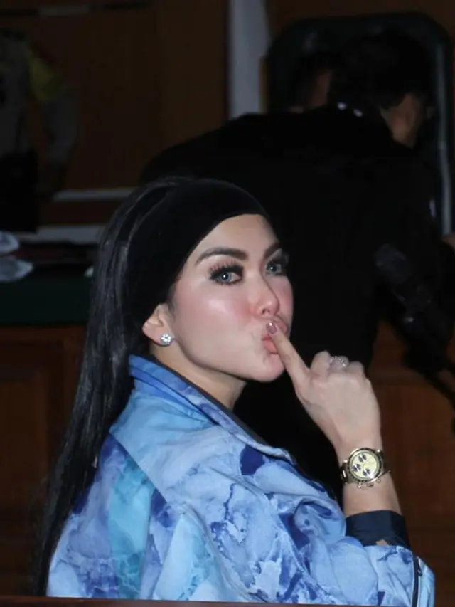 [Bintang] Syahrini di Sidang First Travel