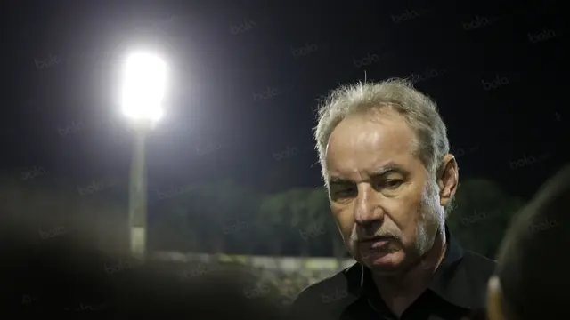Alfred Riedl