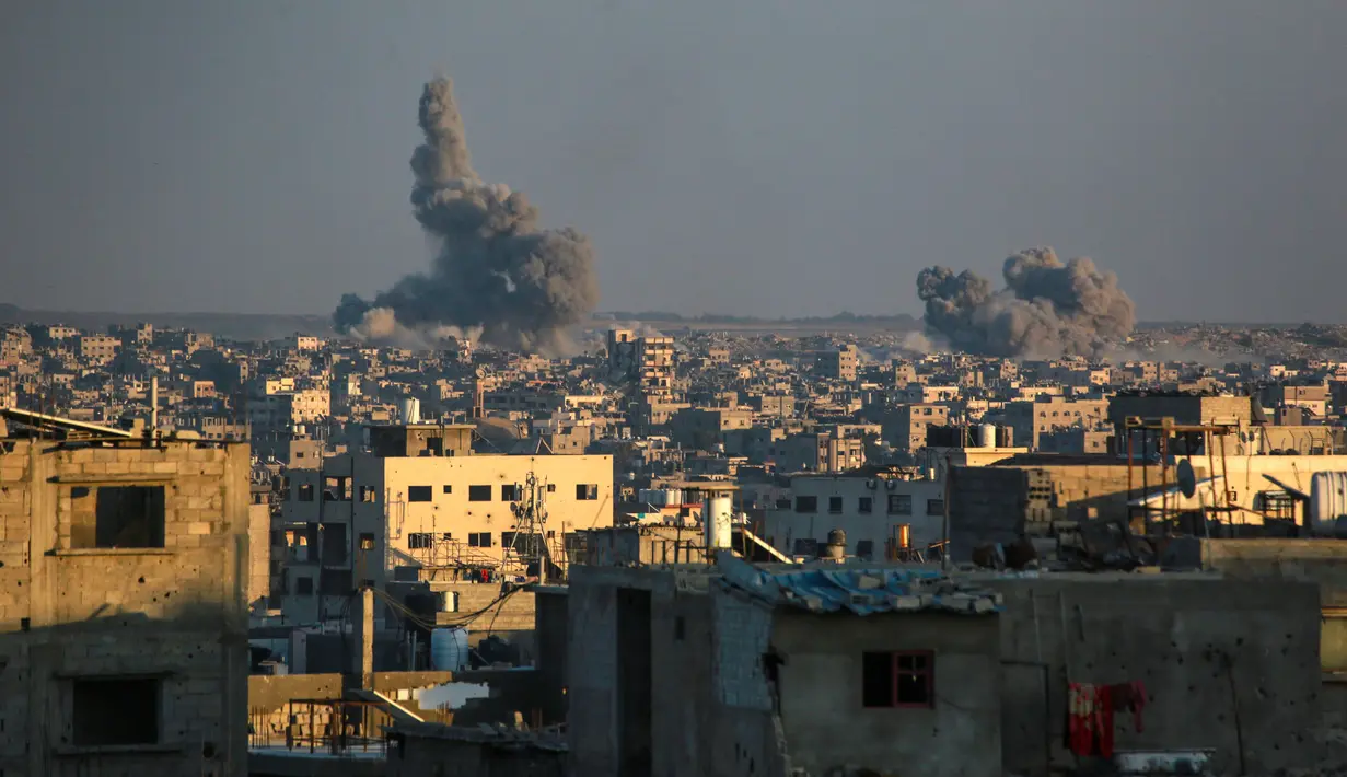 Israel terus melancarkan serangan udara ke beberapa wilayah Gaza. (Bashar TALEB/AFP)