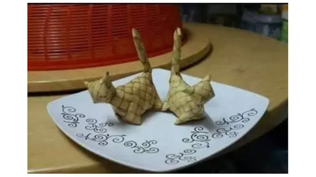 Uniknya Ketupat Berbentuk Kucing Ini Bikin Enggak Tega Dimakan