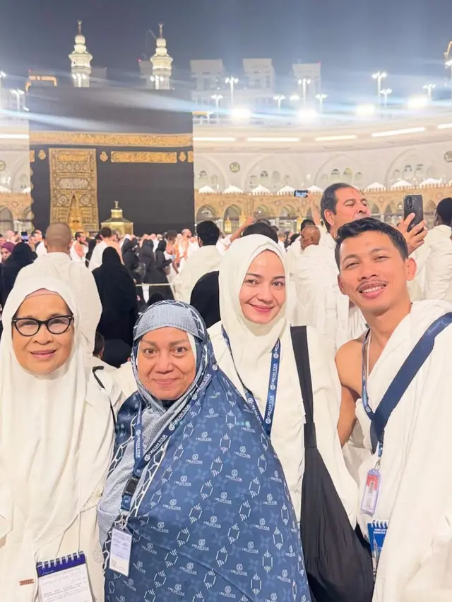 Enzy Storia jalani Ramadan di Tanah Suci. (credit:instagram.com/enzystoria)