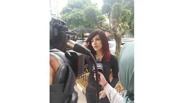Perdana Jadi Pengacara, 6 Penampilan Terbaru Barbie Kumalasari Ini Elegan