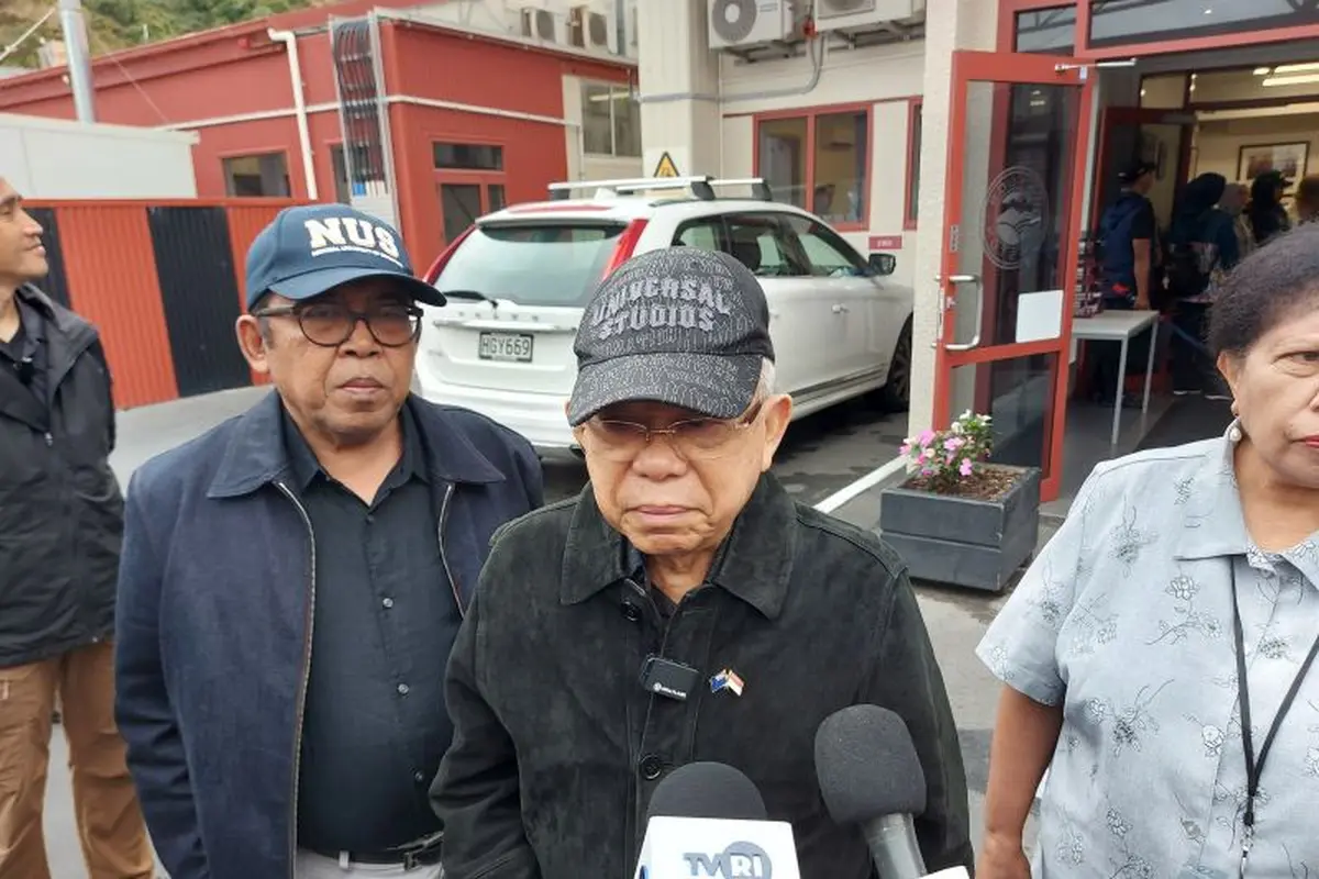 Wakil Presiden Ma'ruf Amin saat menyampaikan keterangan usai meninjau proses penyembelihan hewan bersertifikasi halal di perusahaan ekspor daging Taylor Preston, Selandia Baru