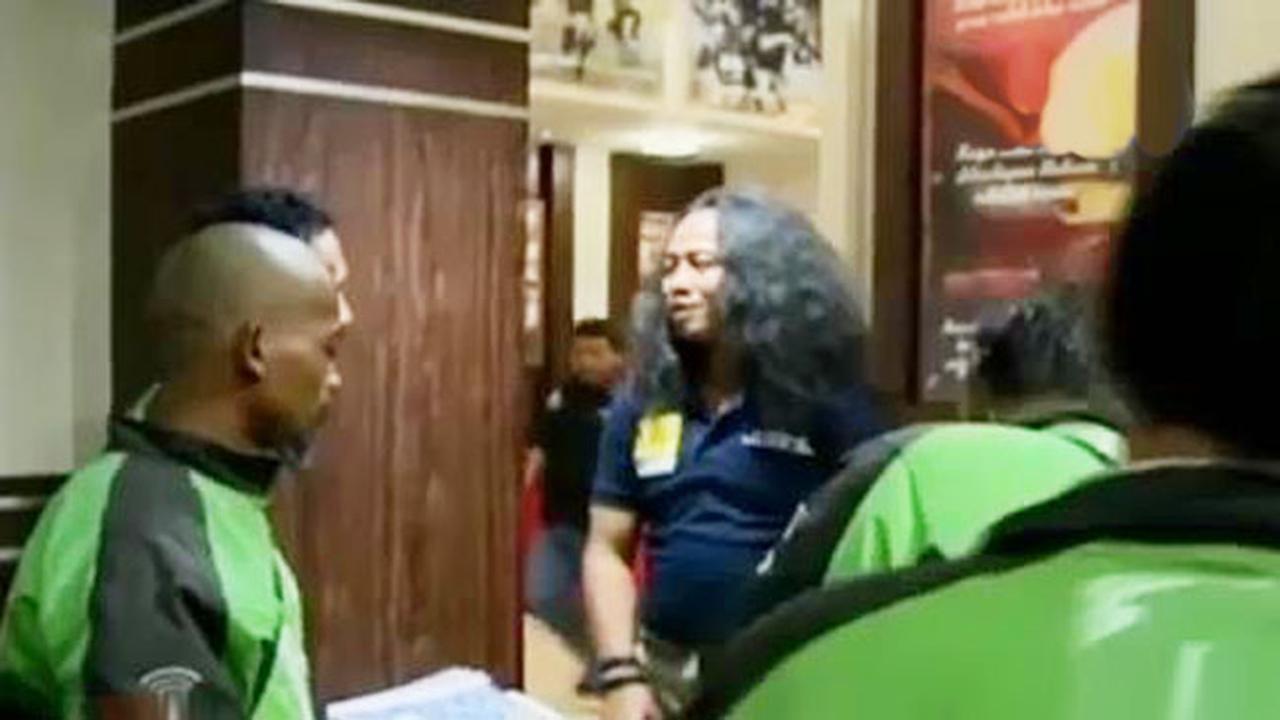 VIDEO: 6 Pengemudi Ojek Online Jalani Wajib Lapor