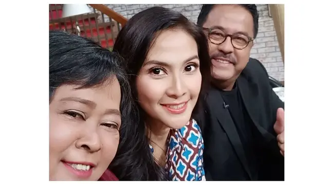 6 Potret Kebersamaan Rano Kano dan Suti Karno, Kakak Adik yang Kompak