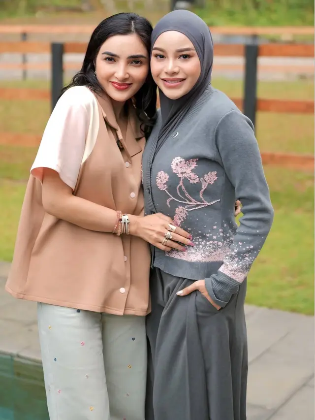 Aurel Hermansyah saat Kumpul Bareng di Villa Zaskia Sungkar. [@ashanty_ash]