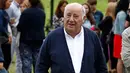 <p>Di tempat ke empat ada Amancio Ortega, pendiri gerai pakaian Zara. Total kekayaannya tahun ini bertambah 4,3 miliar dolar AS. Sekarang kekayaan menjadi 71,3 miliar dolar AS atau sekitar 923 triliun rupiah. (AP Photo/Iago Lopez)</p>