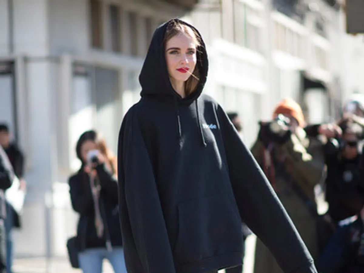 Perhatian Jaket Hoodie Ini Bukan Diperuntukkan Untuk Berolahraga