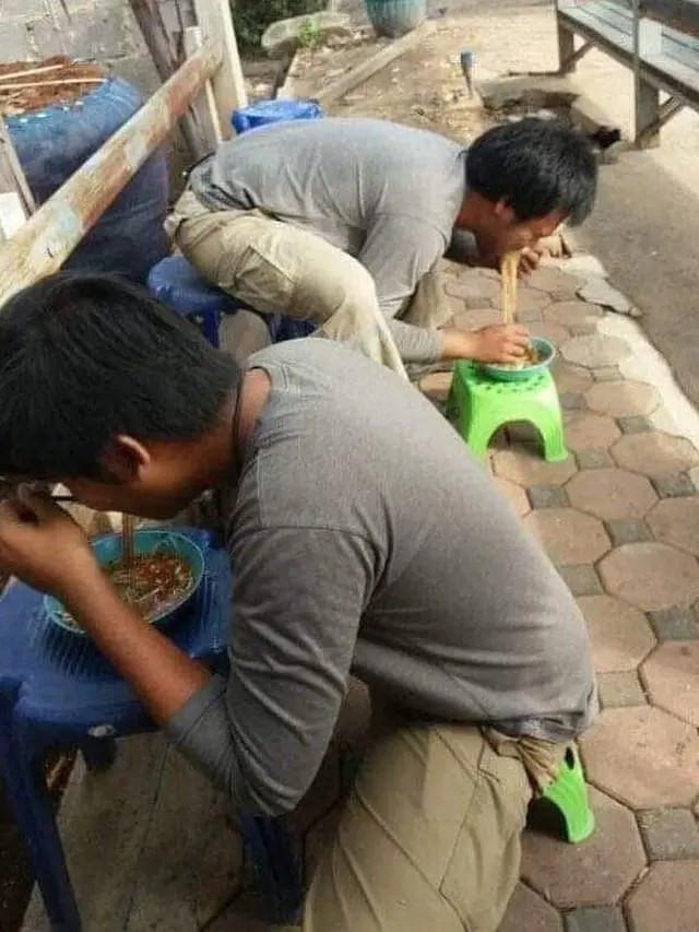 10 Potret Orang Menyusahkan Diri Sendiri Ini Bikin Heran