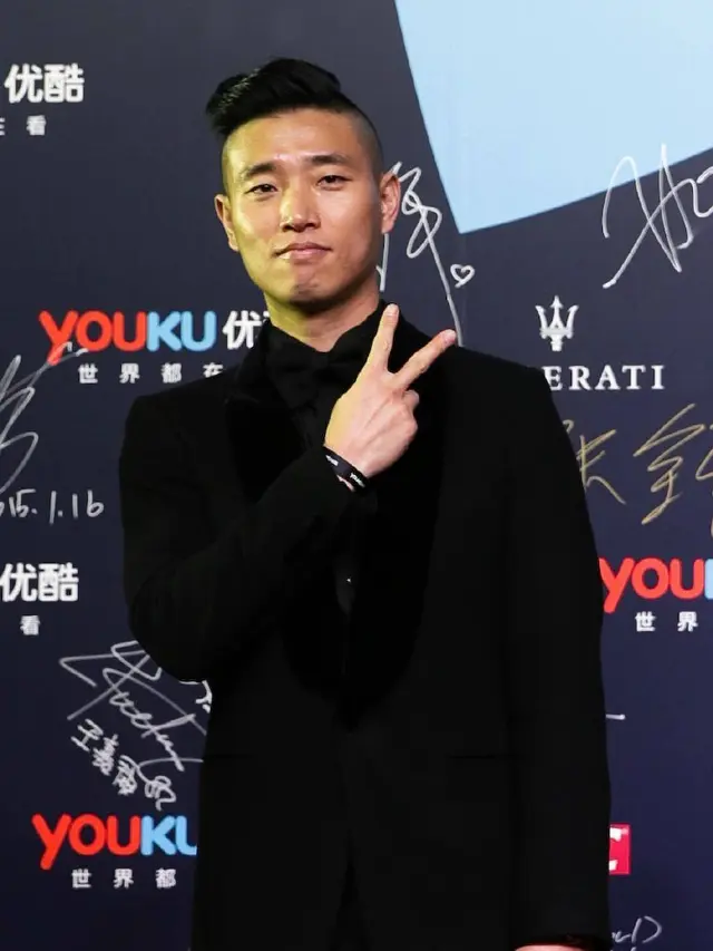 [Bintang] Kang Gary Dikabarkan Menikahi Wanita yang 10 Tahun Lebih Muda